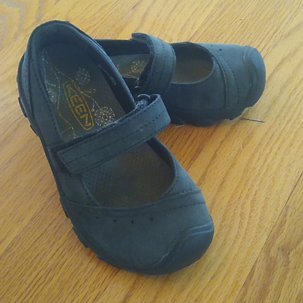 Keen Mary Jane style Black leather shoes.